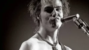 Mengupas Musikalitas Sid Vicious, Bassist Band yang Jadi Ikon Musik Punk Sedunia tapi Tak Bisa Main Bass hingga Meninggal di Usia 21