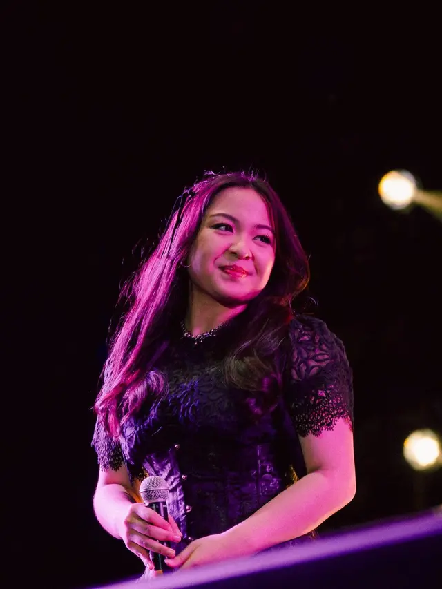 Bernadya Raih Tiga Platinum Awards dari ASIRI, Buktikan Eksistensi di Industri Musik Tanah Air