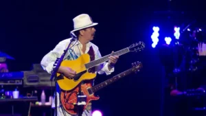 Carlos Santana Cedera Jari Akibat Kecelakaan di Rumahnya, Ini 6 Lagu Terbaik Sang Maestro Gitar Asal Meksiko